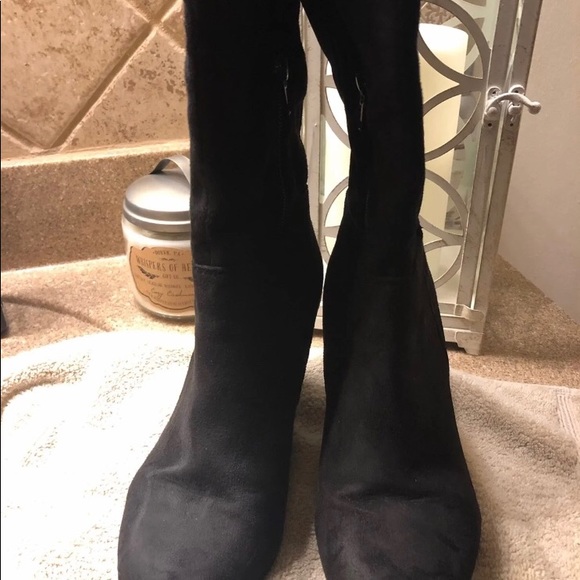 Black Suede boots - Picture 6 of 7